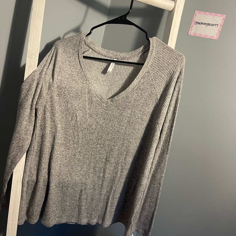Z Supply Gray Ribbed V-Neck Top